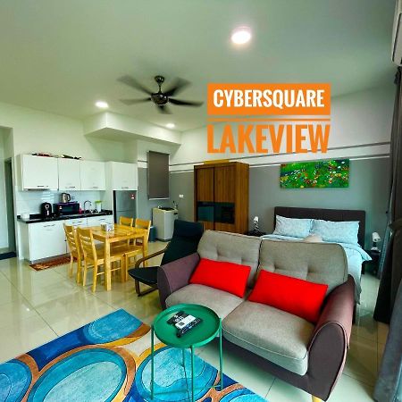 Cybersquare Lakeview With Netflix And Disney Hotstar Cyberjaya Exterior foto