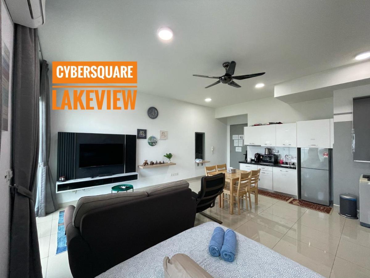 Cybersquare Lakeview With Netflix And Disney Hotstar Cyberjaya Exterior foto
